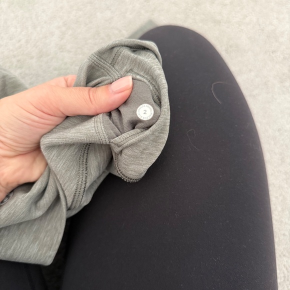 Lululemon align leggings 25” heathered grey sage - Picture 5 of 5